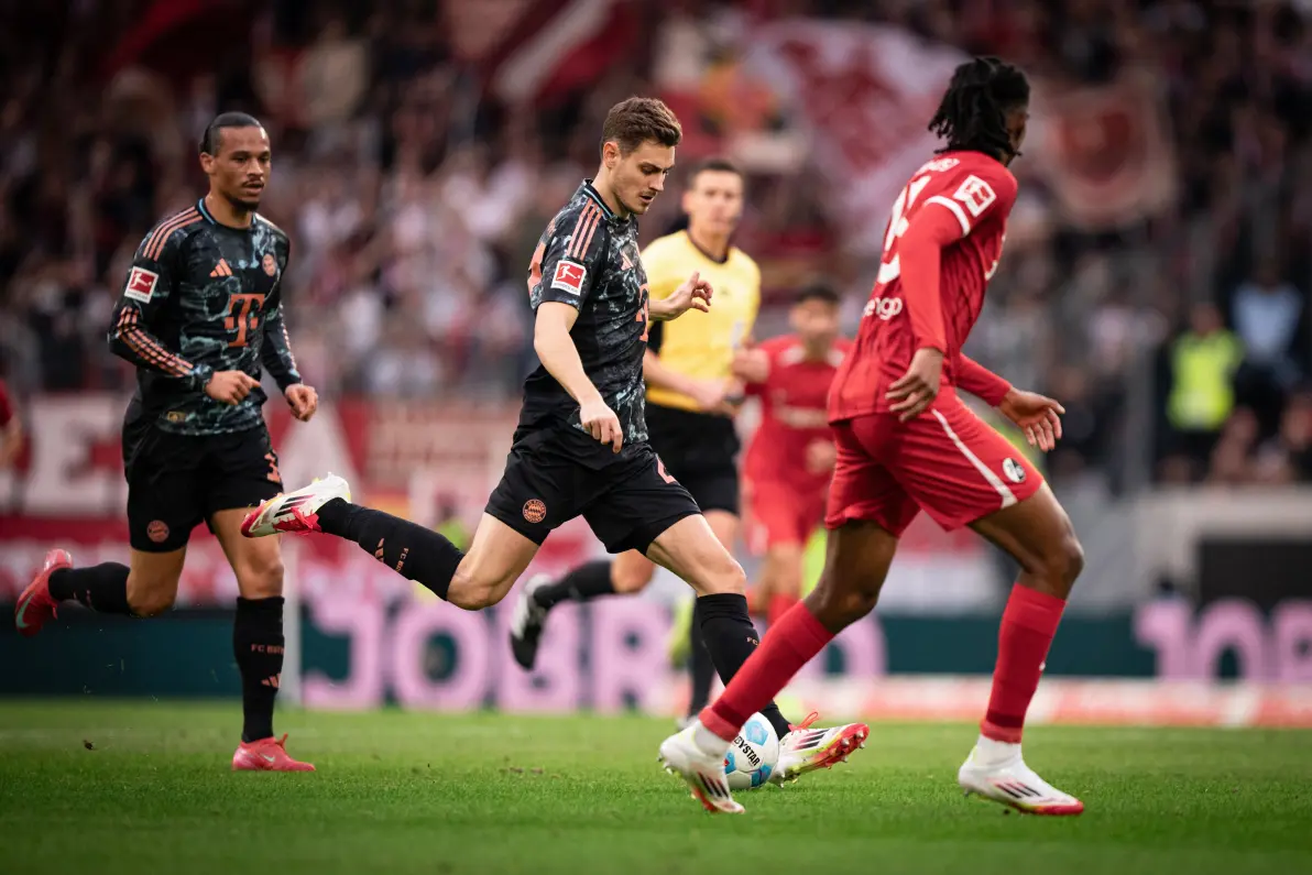 弗莱堡主场大胜,球队信心高昂冲刺前列 弗莱堡主场大胜,球队信心高昂冲刺前列