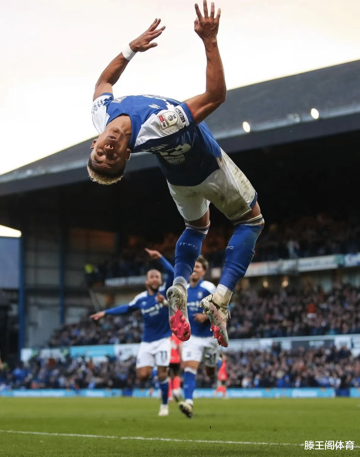 伊普斯威奇主场战平,教练考虑全新战术 伊普斯威奇主场战平,教练考虑全新战术